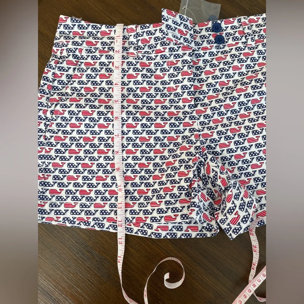 NWOT Vineyard Vines Red, Blue, and White Patterned Women's Shorts - Picture 4 of 5